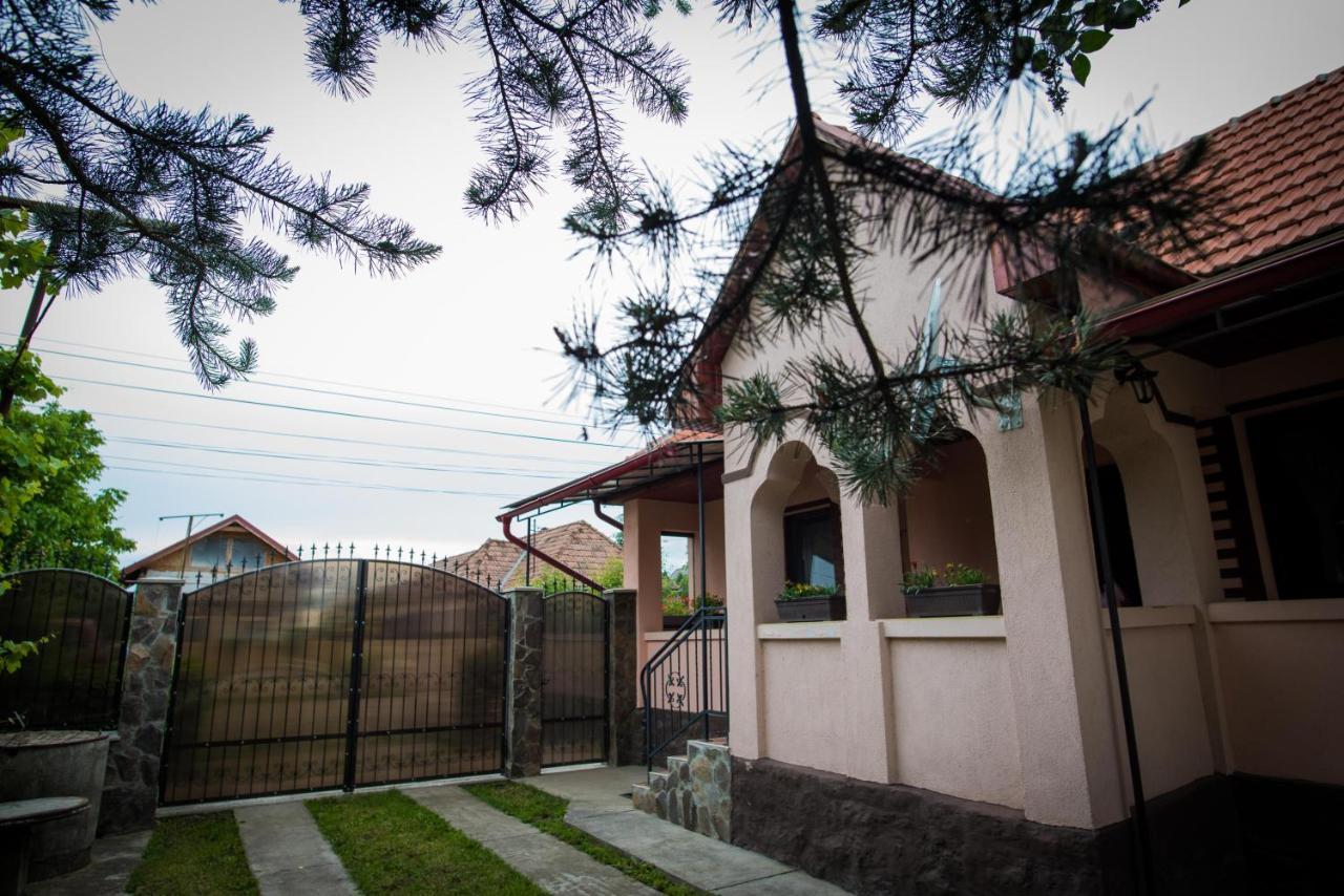 Erika'S Holiday Cottage Peris Bagian luar foto