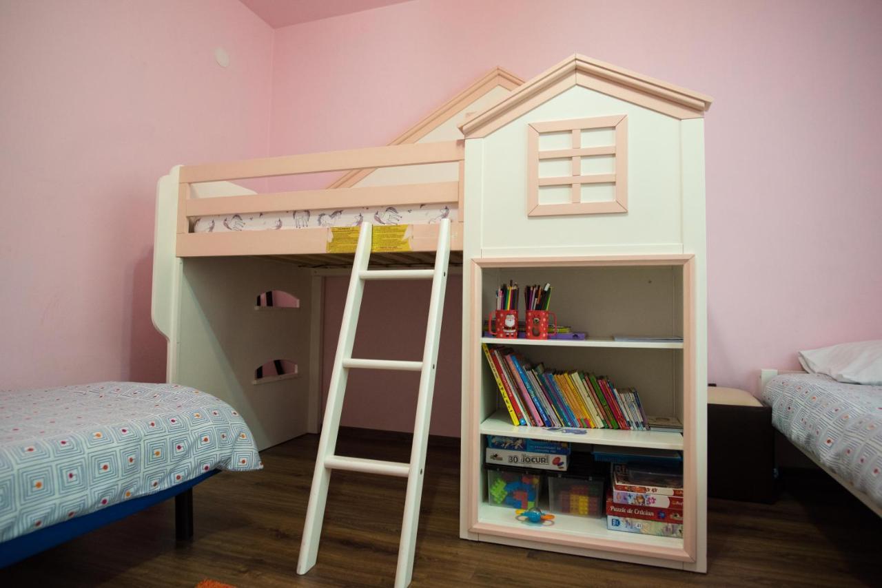 Erika'S Holiday Cottage Peris Bagian luar foto